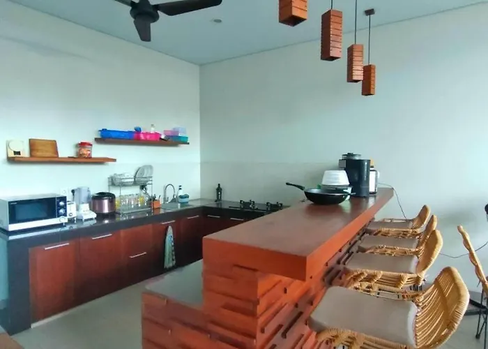 Puri Warung & Canggu (Bali)